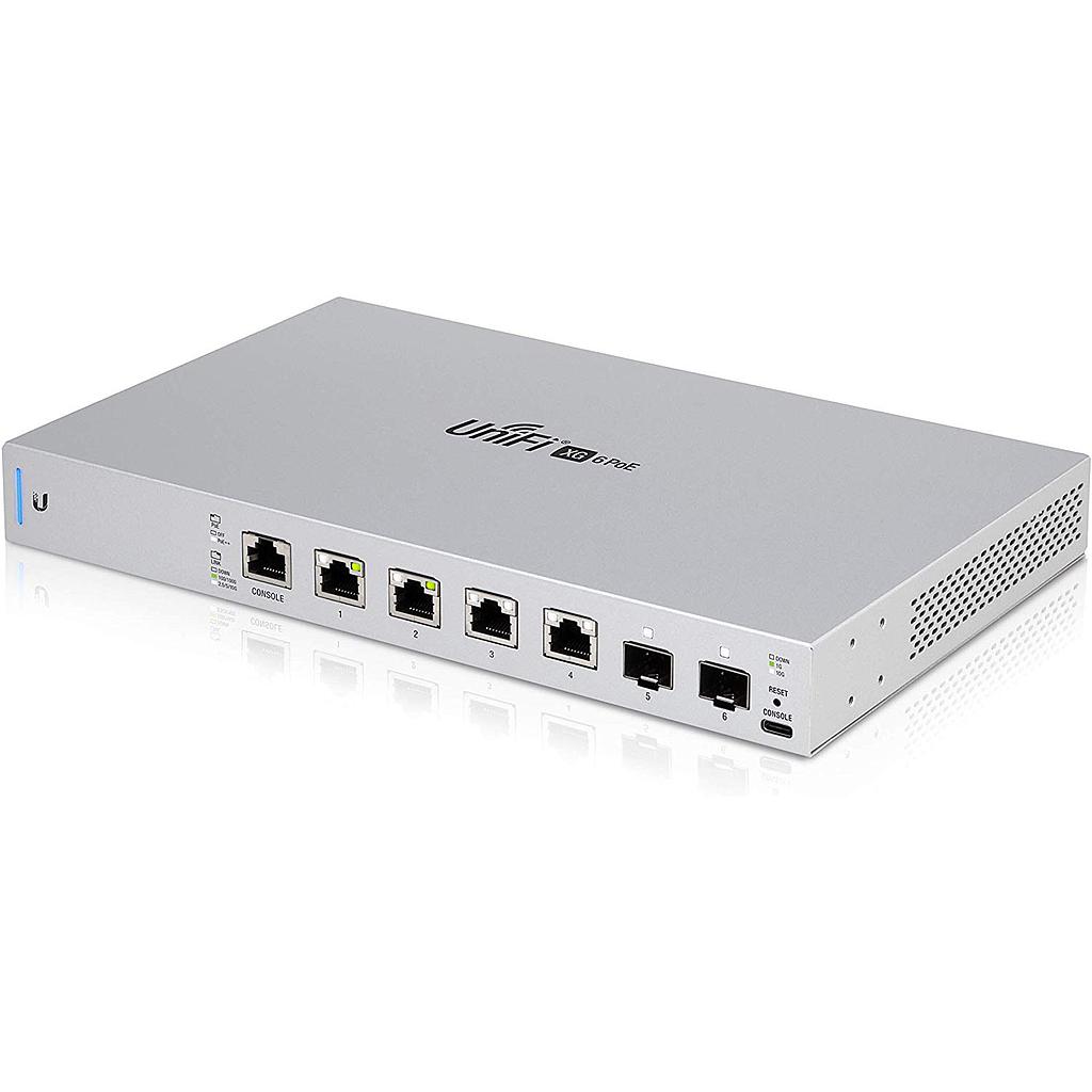 UBIQUITI UNIFI 10G 6-PORT SWITCH 4 POE++ 2 SFP+ 802.3 BT